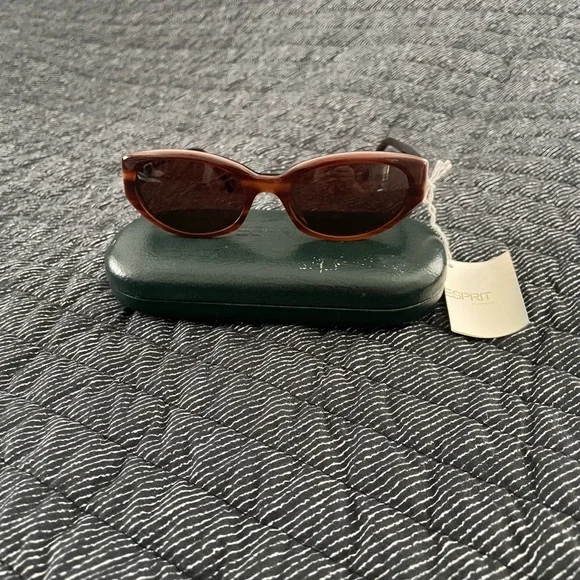 Esprit Y2K vintage Teal Round Sunglasses with Dark Lenses Vintage esprit sunglasses - Gem main image 4